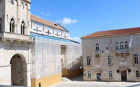 Trogir Square Apartment